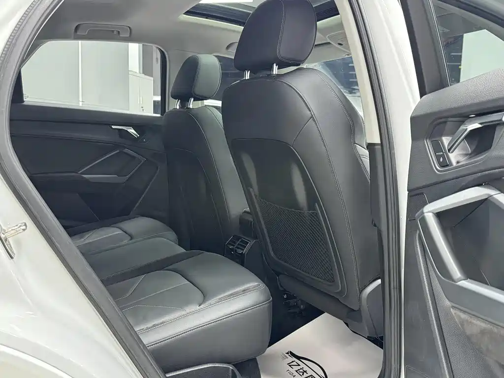 Audi Q3 Sportback 2022 — фото 18