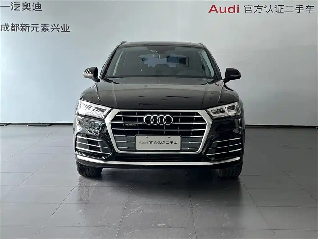 Audi Q5L 2020 — фото 2