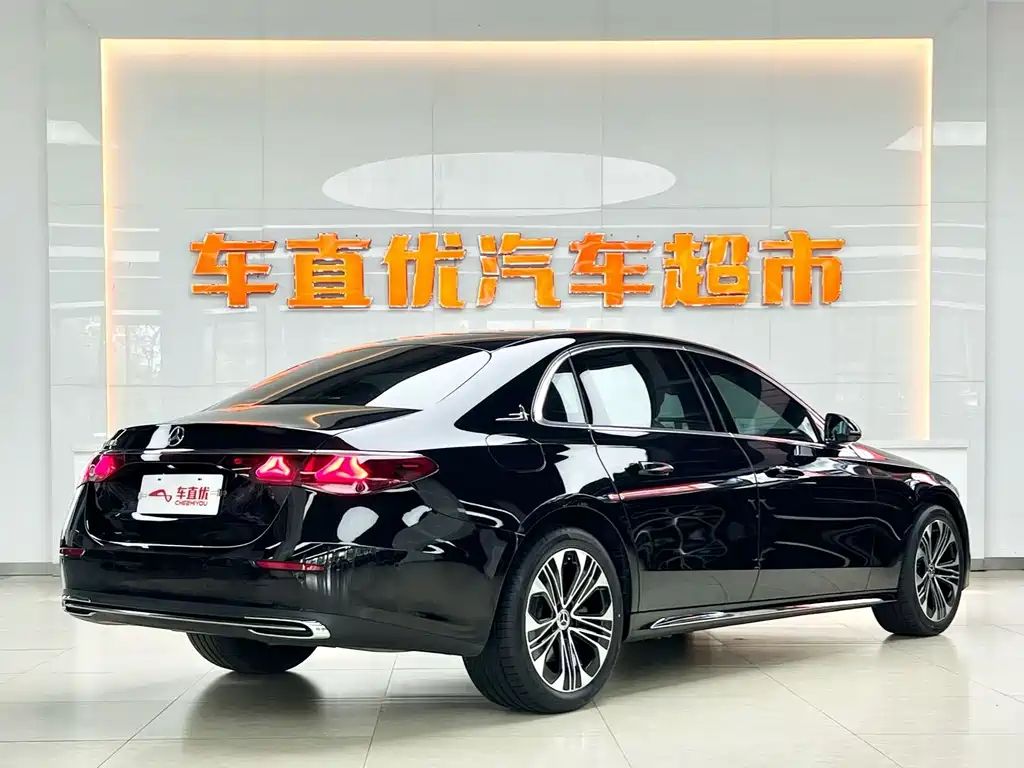Mercedes-Benz E-Class 2025