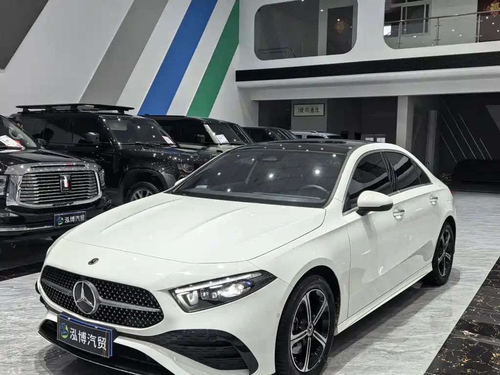 Mercedes-Benz A-Class 2024 — фото 1