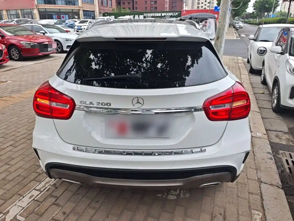 Mercedes-Benz GLA 2016