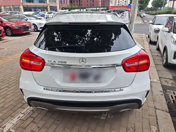 Mercedes-Benz GLA 2016