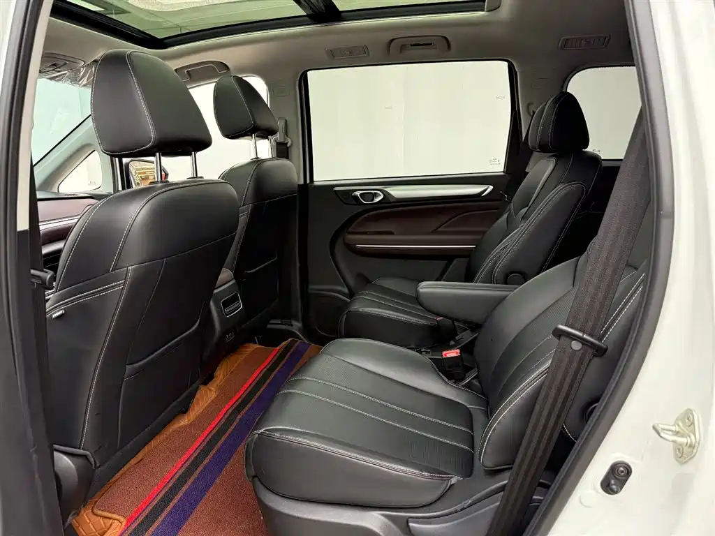 GAC Motor Trumpchi M6 2023 — фото 11