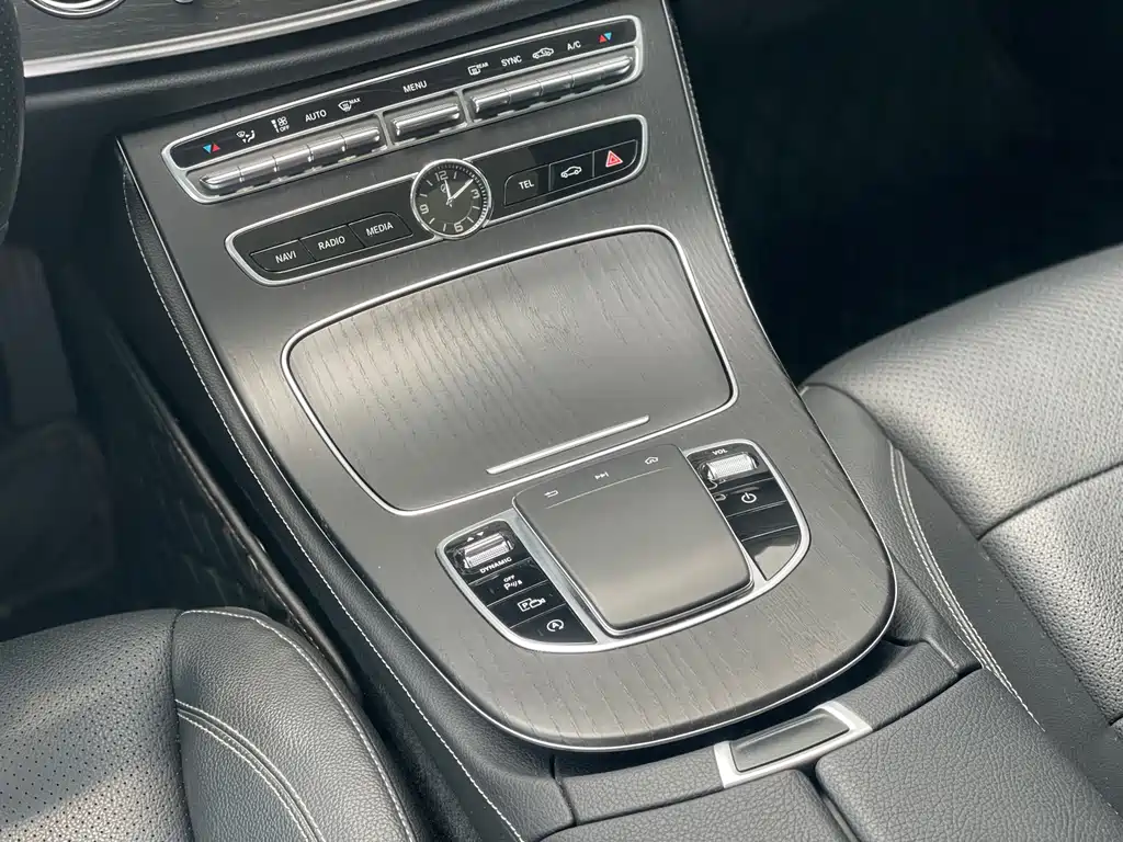 Mercedes-Benz E-Class 2020 — фото 8