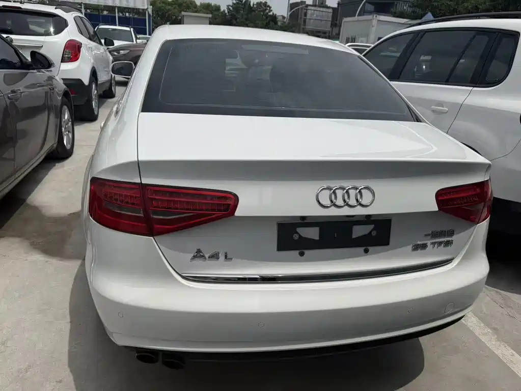 Audi A4L 2016 — фото 9