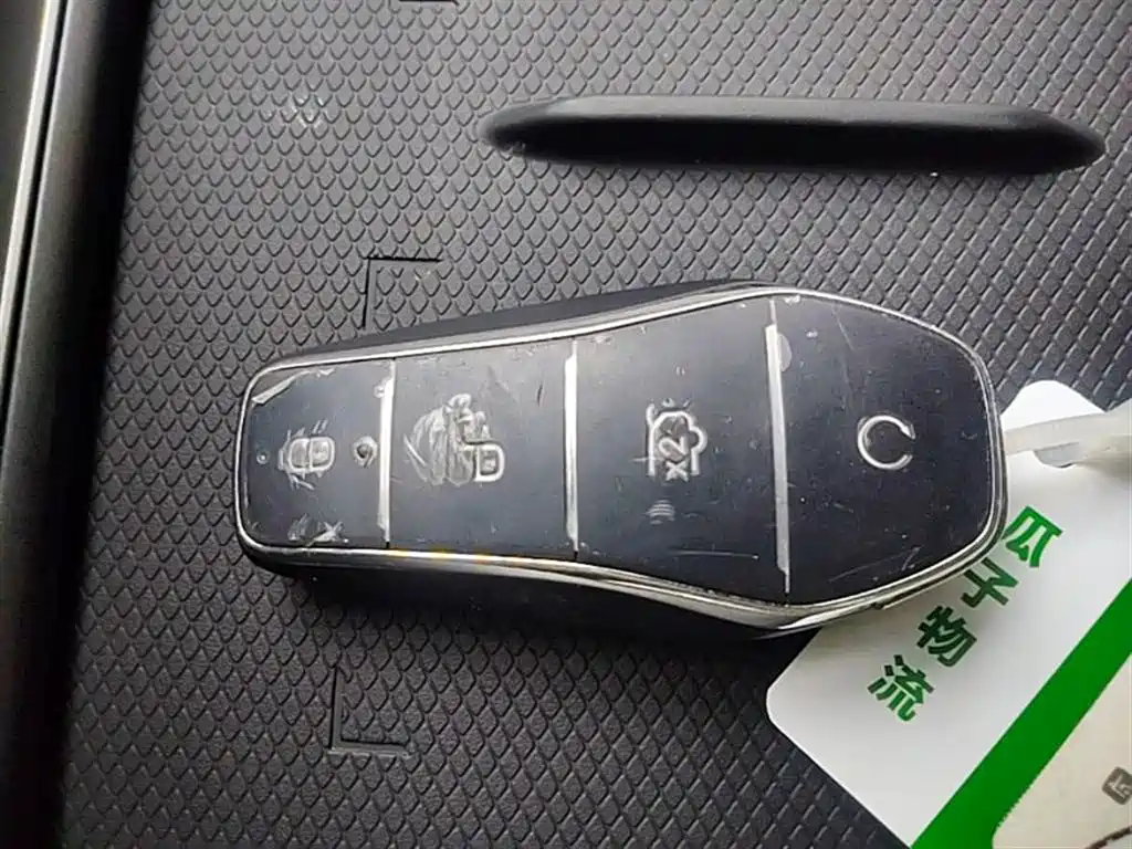 BYD Qin L 2025 — фото 9