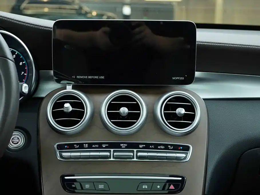 Mercedes-Benz GLC 2023 — фото 18