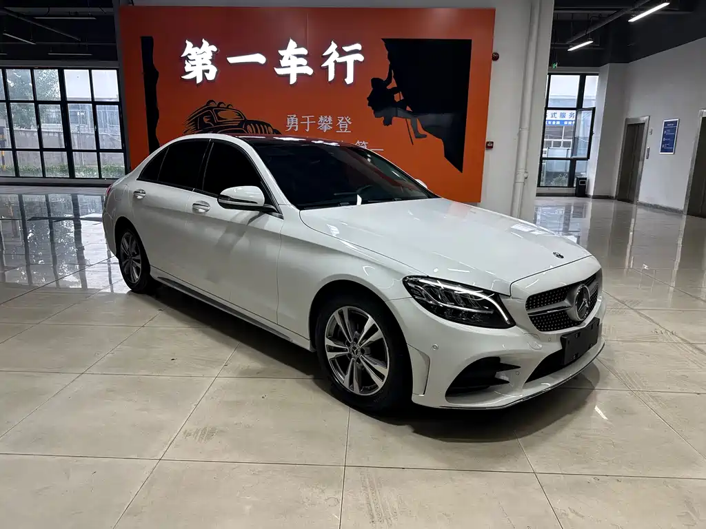 Mercedes-Benz C-Class 2021 — фото 2