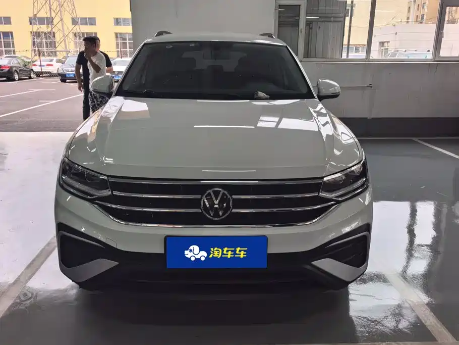 Volkswagen Tiguan L 2022