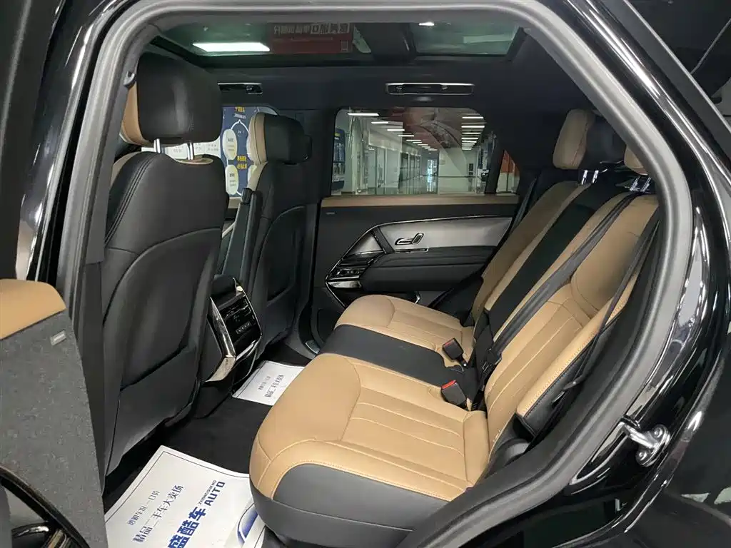 Land Rover Range Rover Sport 2023 — фото 12