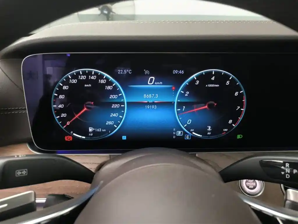 Mercedes-Benz E-Class 2022
