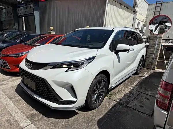 Toyota Granvia 2025