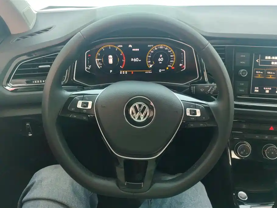 Volkswagen T-Roc 2021 — фото 15