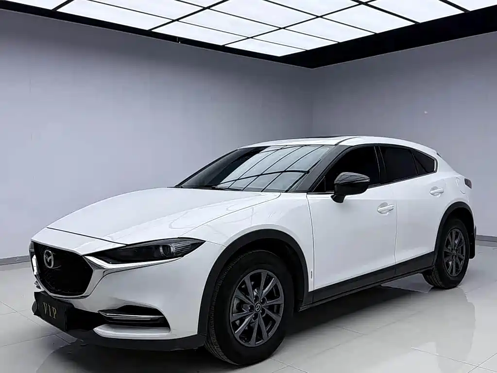 Mazda CX-4 2023 — фото 1