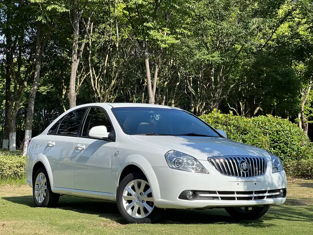 Buick Excelle 2014 — фото 14