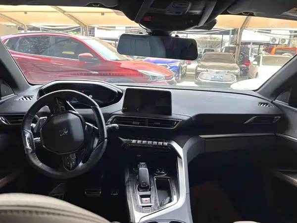 Peugeot 5008 2017