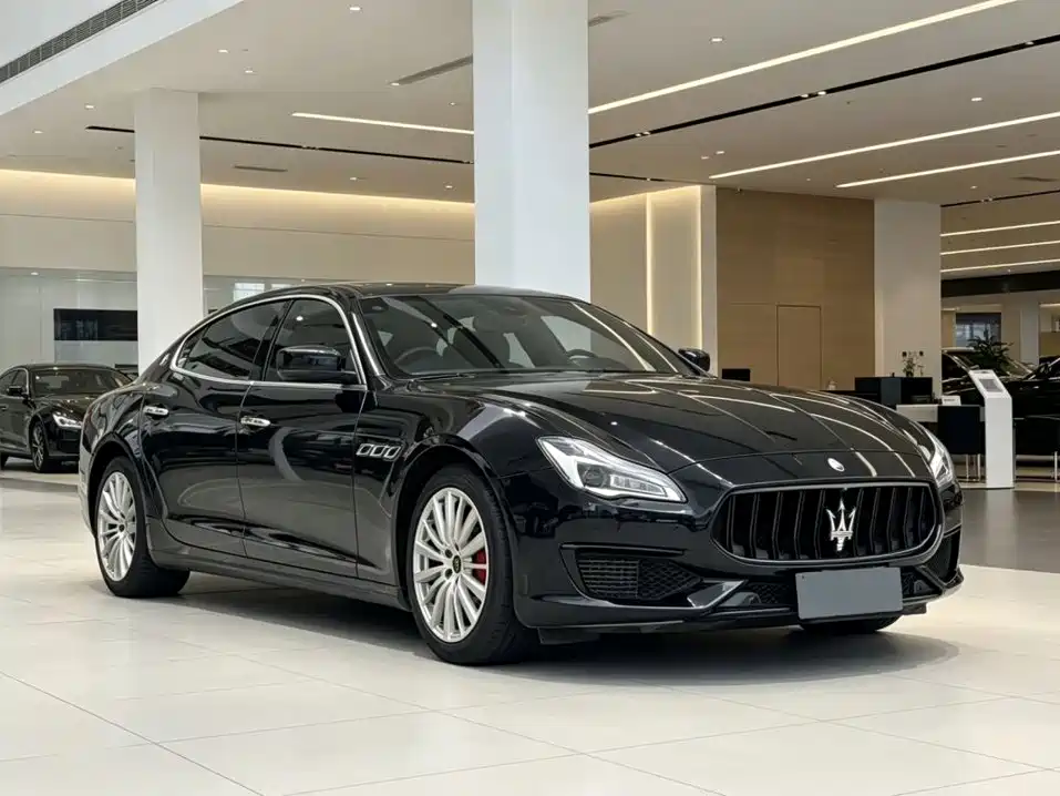 Maserati Quattroporte 2017 — фото 3