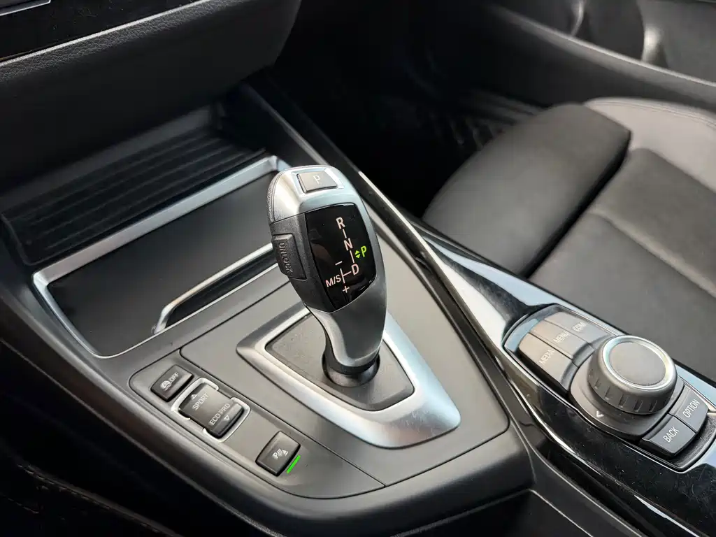 BMW 2 Series 2018 — фото 22