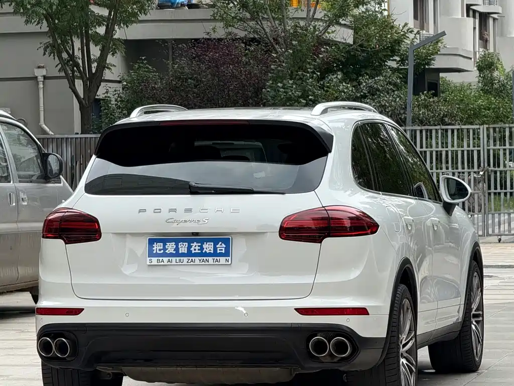 Porsche Cayenne 2015 — фото 9