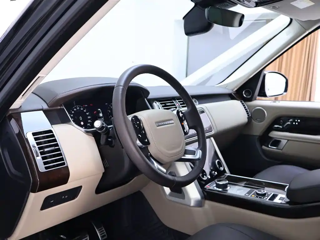 Land Rover Range Rover 2022 — фото 11