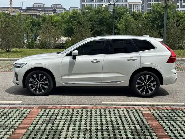 Volvo XC60 2023