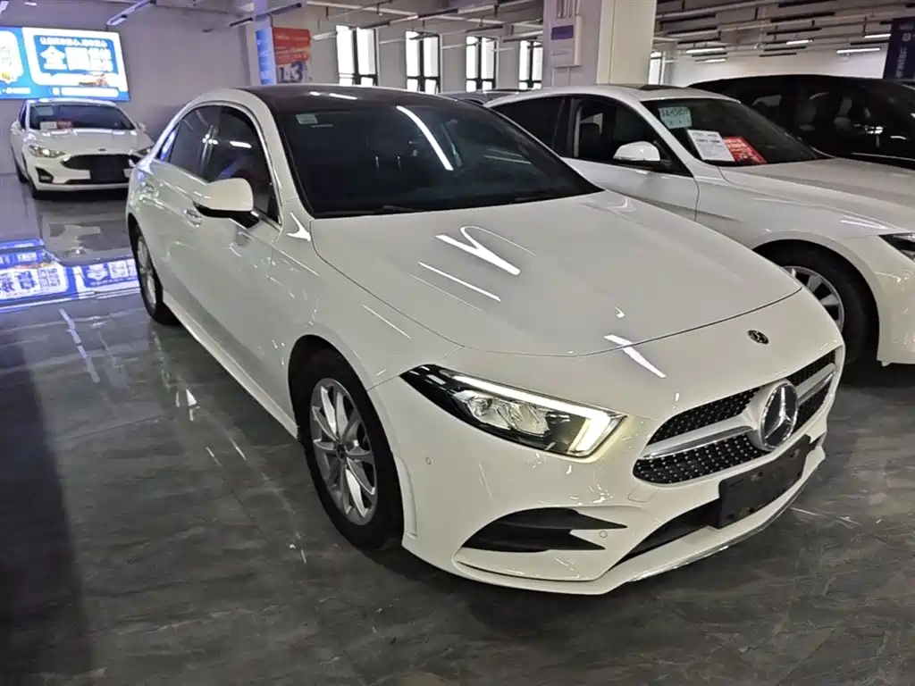 Mercedes-Benz A-Class 2020 — фото 4