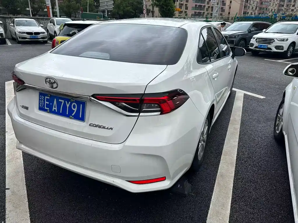 Toyota Corolla 2022 — фото 14
