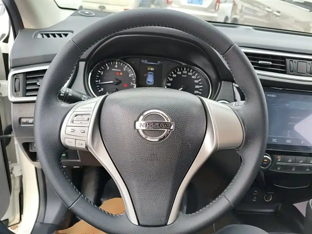Nissan Qashqai 2016 — фото 11