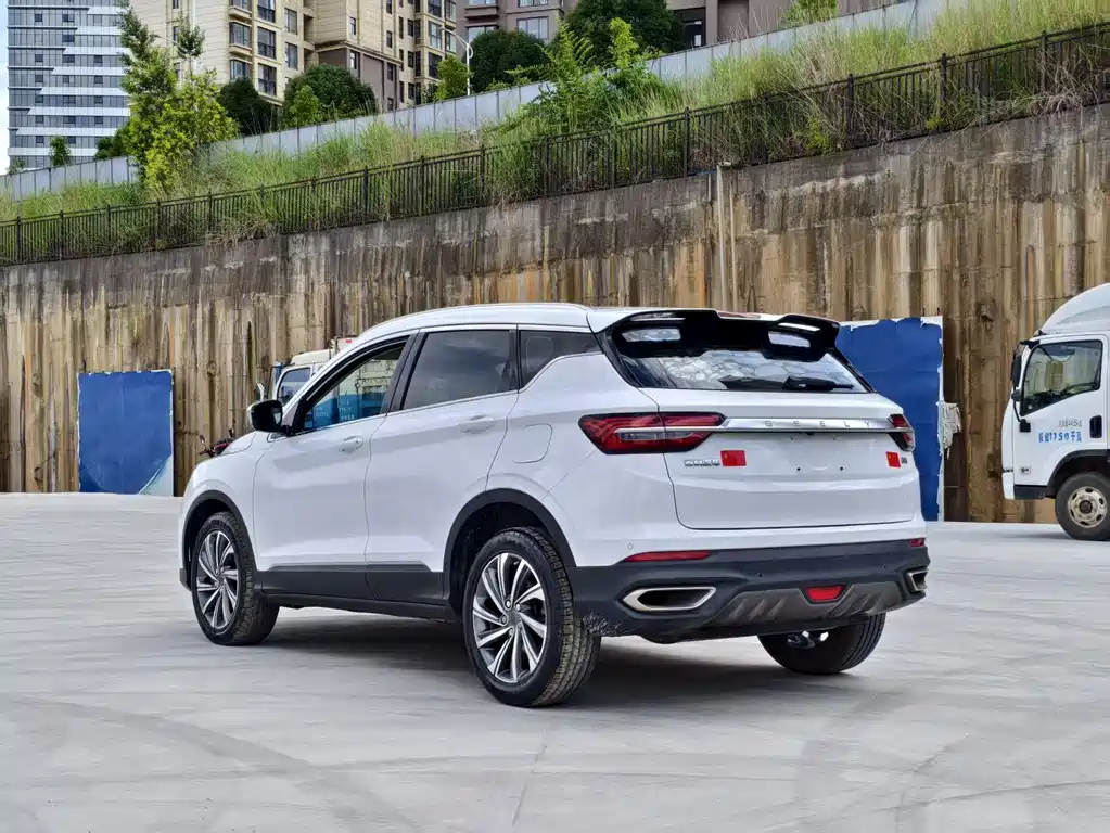 Geely Binyue 2019 — фото 13