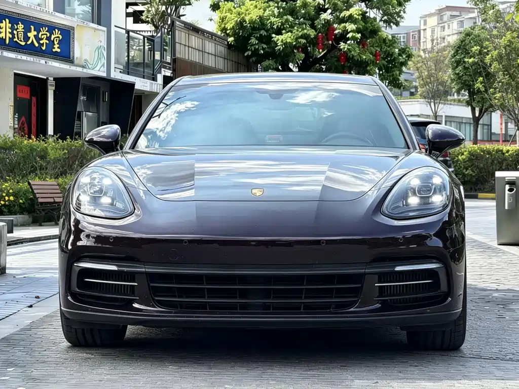 Porsche Panamera 2019 — фото 2