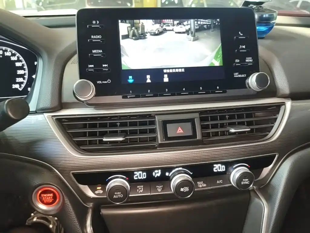 Honda Accord 2021 — фото 13