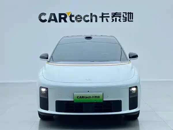 Li Auto i6 2025