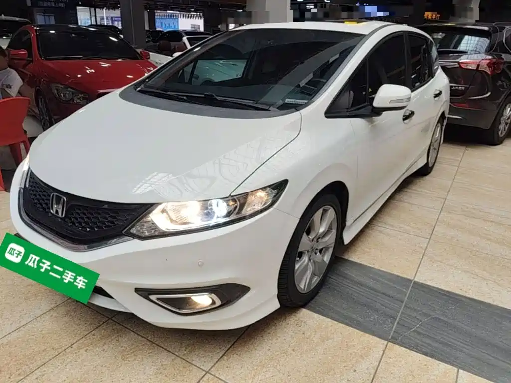 Honda Jade 2015