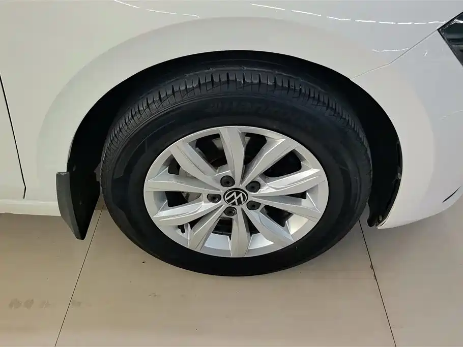 Volkswagen Polo 2021