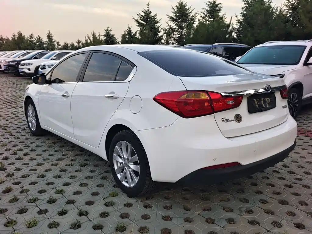 Kia K3 2013