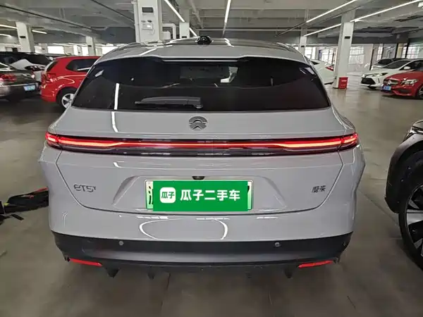 NIO ET5T 2025