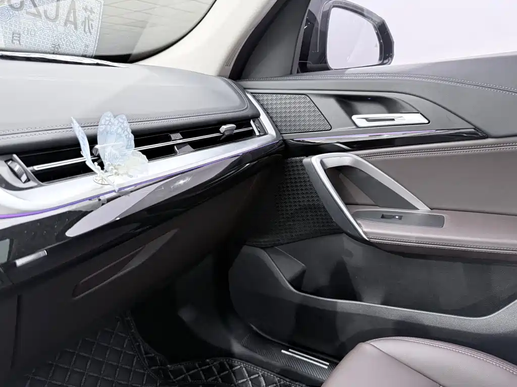 BMW X1 2024 — фото 12