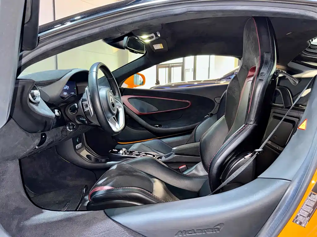 McLaren GT 2021 — фото 9