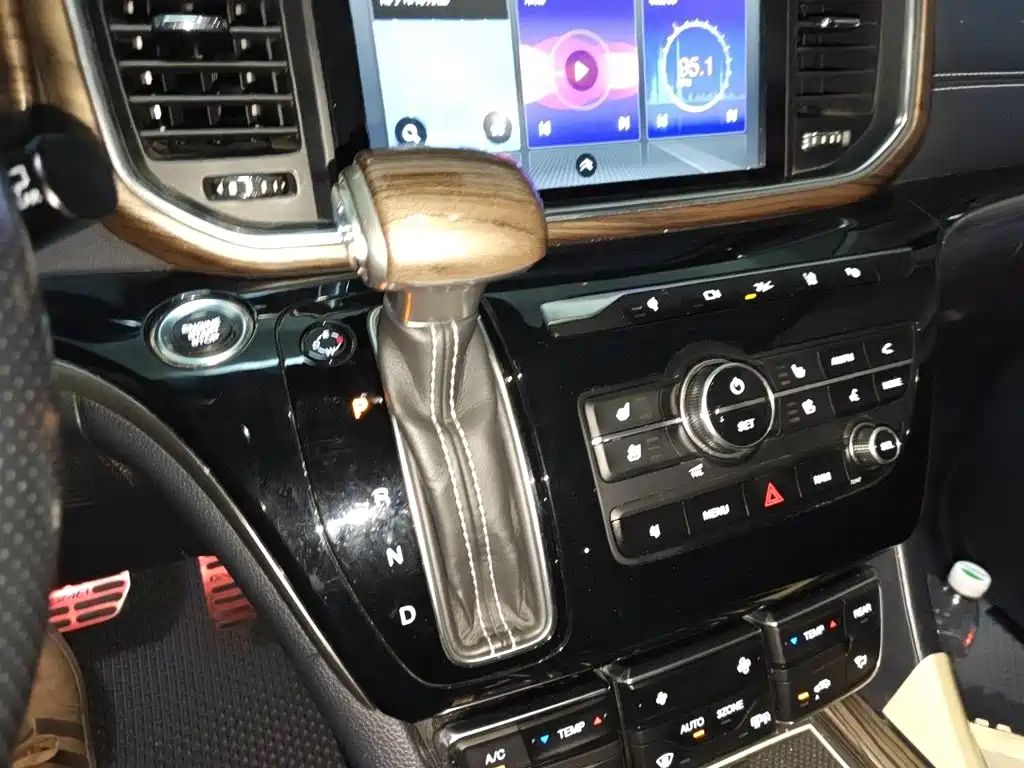 GAC Trumpchi M8 2020 — фото 10