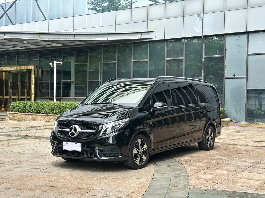Mercedes-Benz V-Class 2021 — фото 1