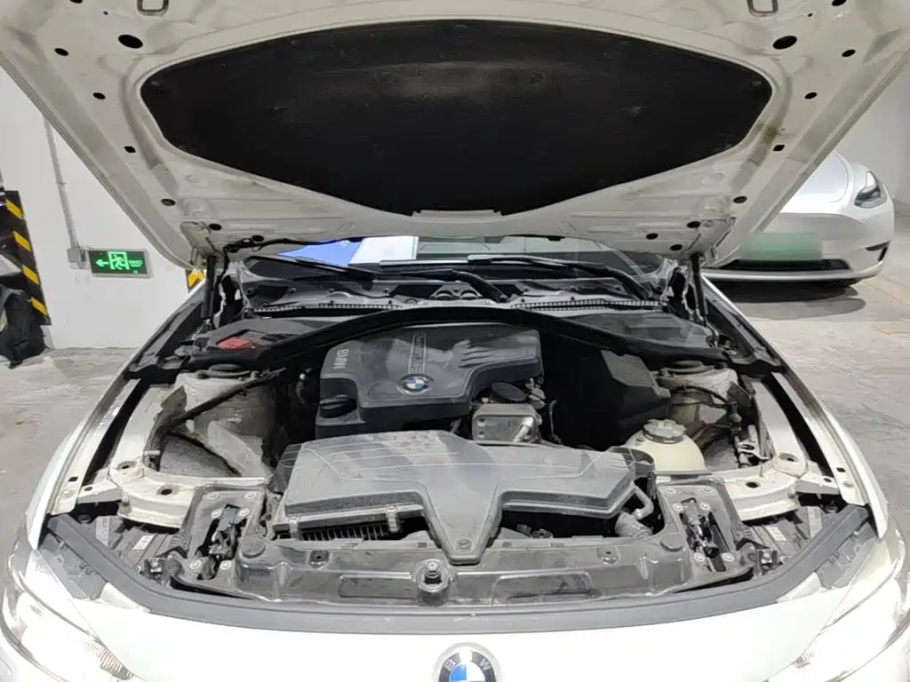 BMW 3 Series 2014 — фото 20