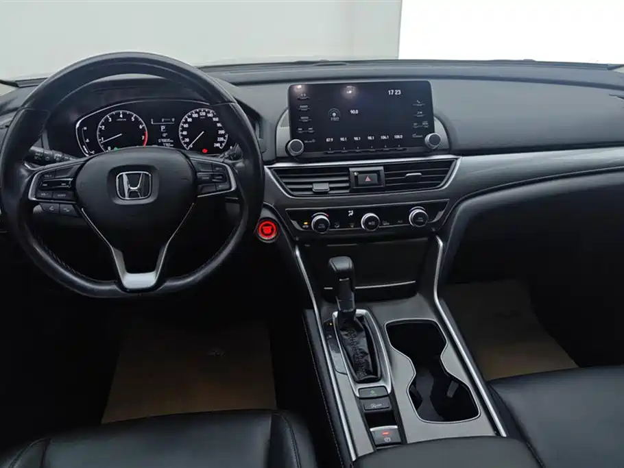 Honda Accord 2020 — фото 12