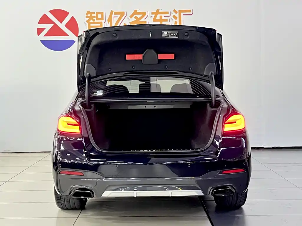 BMW 5 Series 2023 — фото 13