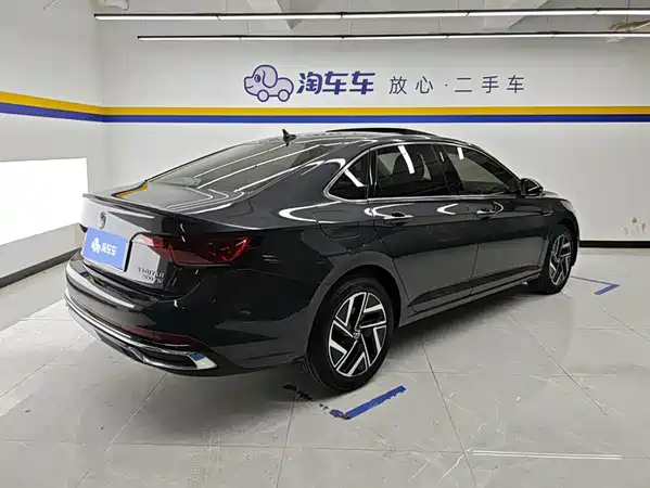 Volkswagen Sagitar 2023