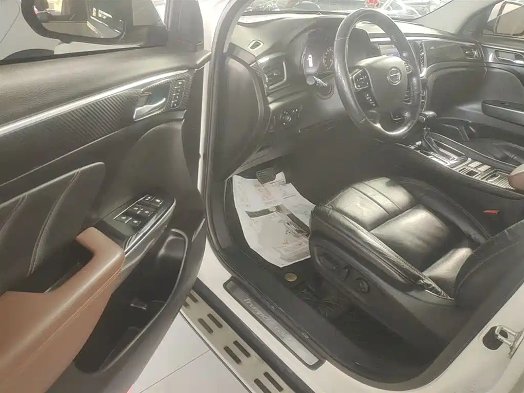 GAC Motor Trumpchi GS7 2018 — фото 16