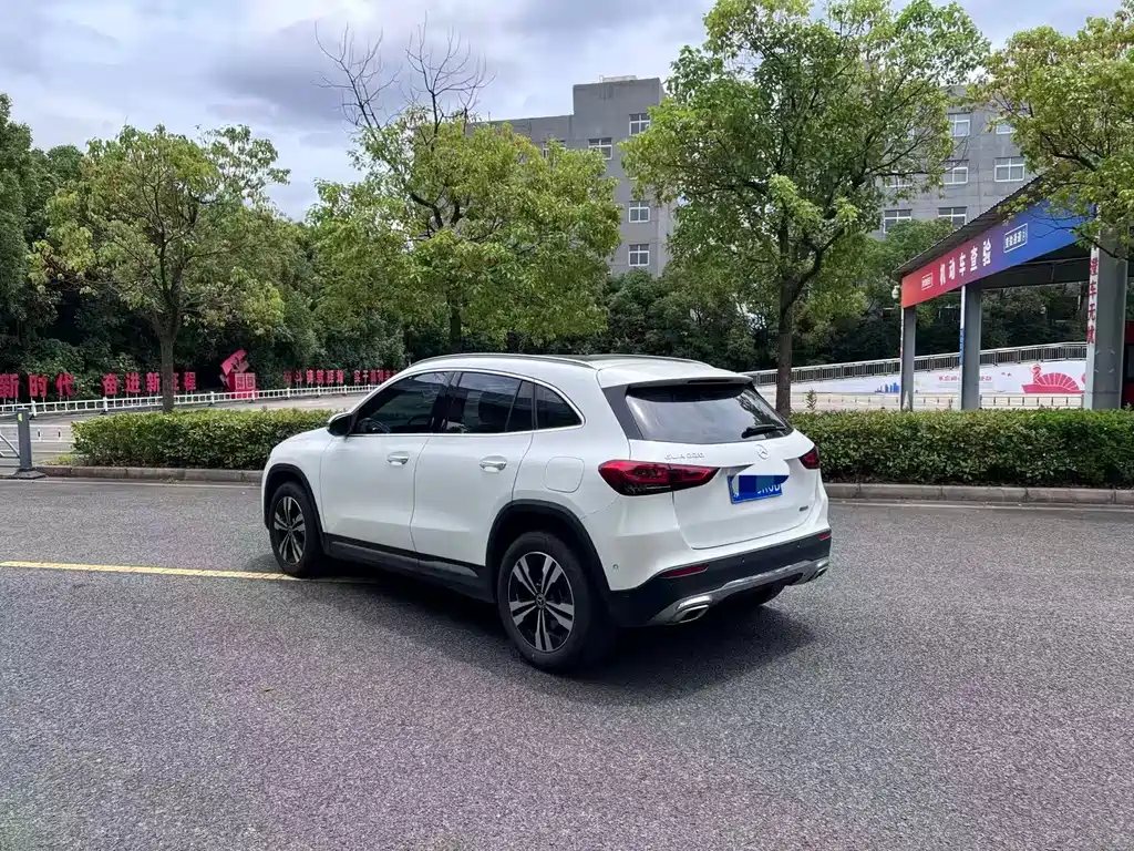 Mercedes-Benz GLA 2023 — фото 9