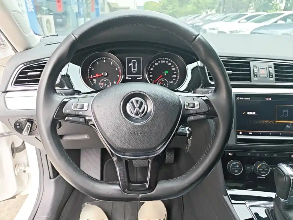 Volkswagen Lamando 2018 — фото 11