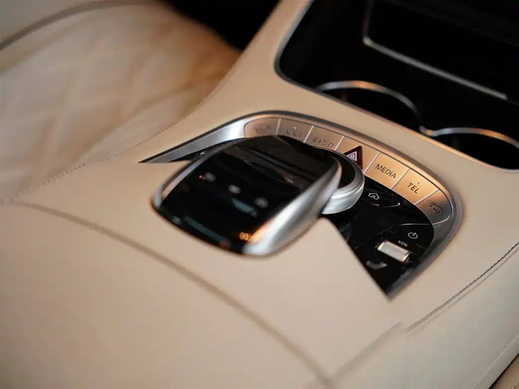 Mercedes-Benz S-Class 2018 — фото 50