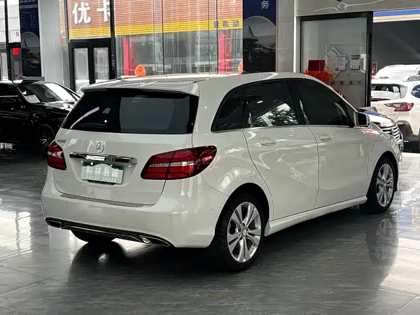 Mercedes-Benz B-Class 2016