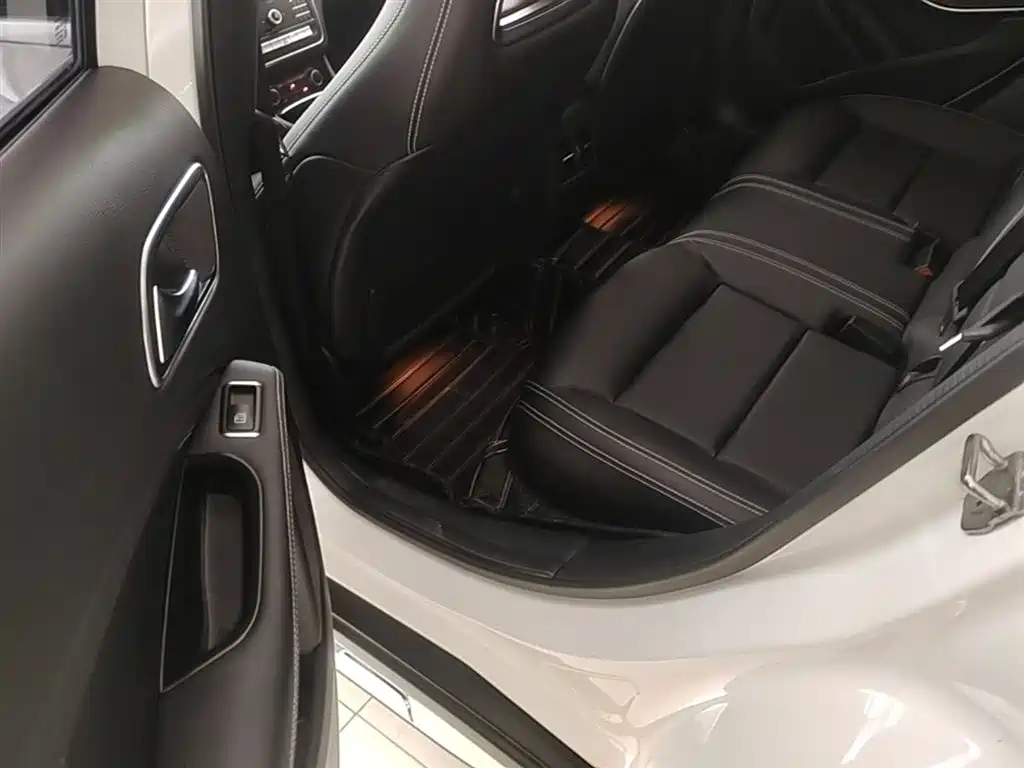 Mercedes-Benz GLA 2019 — фото 17